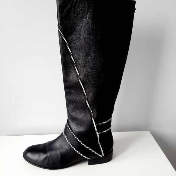 Michael Kors Leather boots with zipper design - Picture 4 of 10